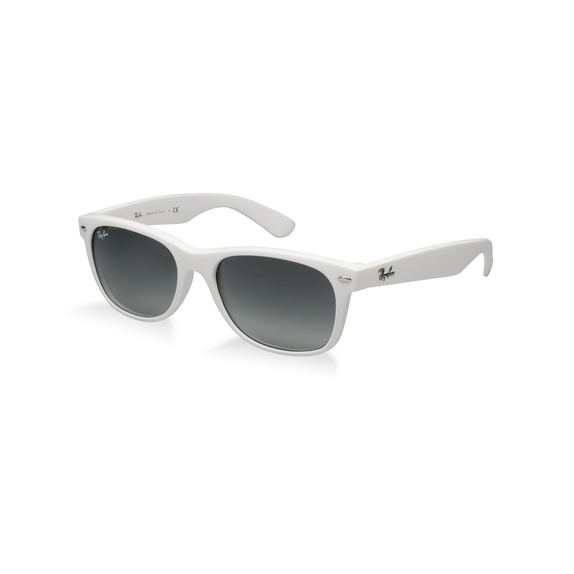 Verwachten maatschappij Koor Ray-Ban New Wayfarer Sunglasses with Tapered Temples in White | Lyst