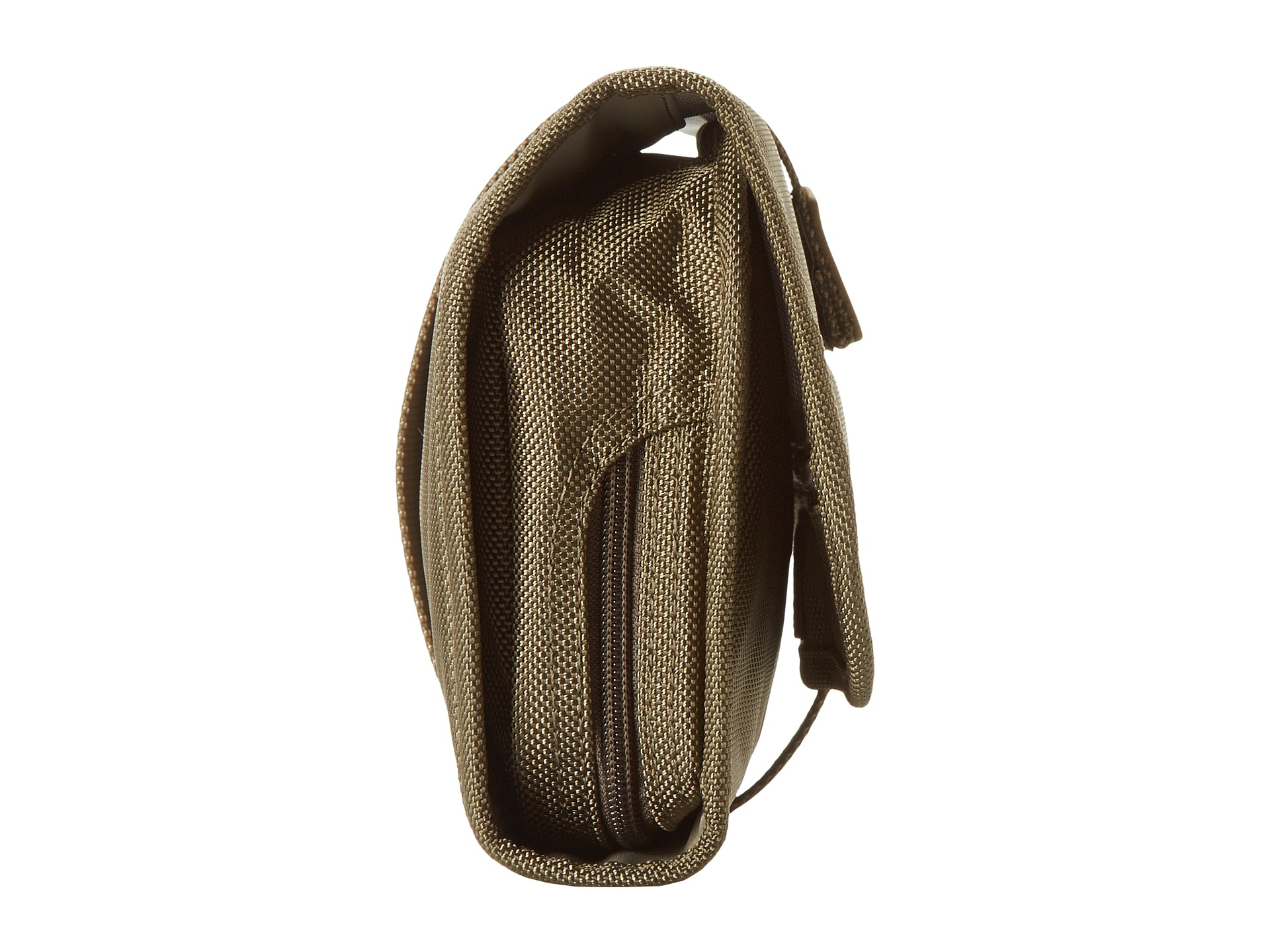 briggs & riley baseline compact toiletry kit