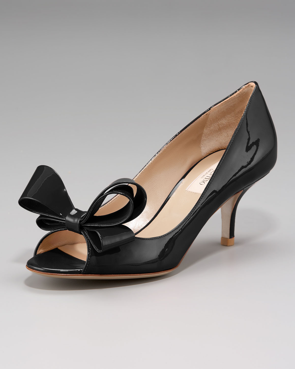 big bow pumps