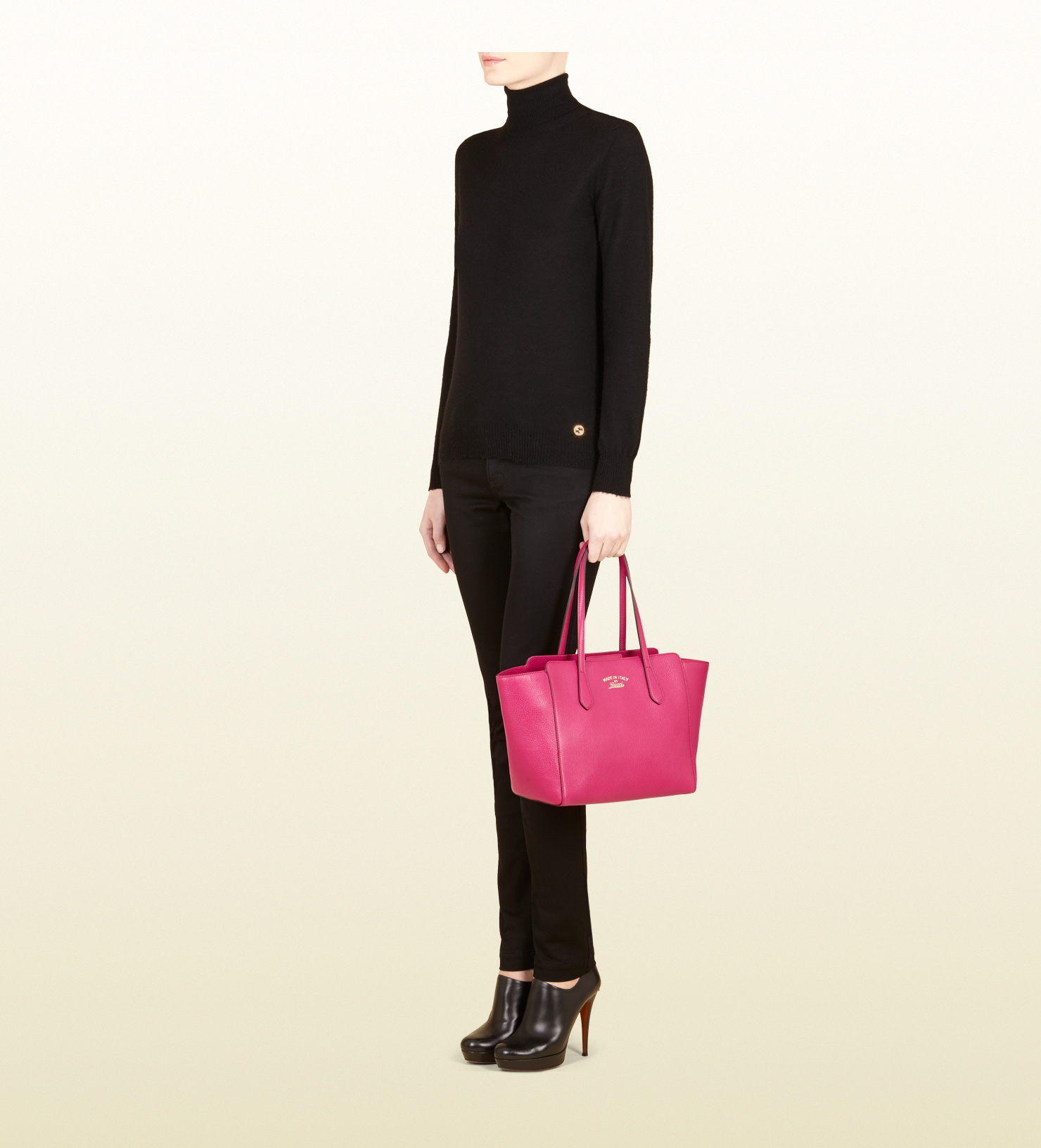 gucci swing tote small