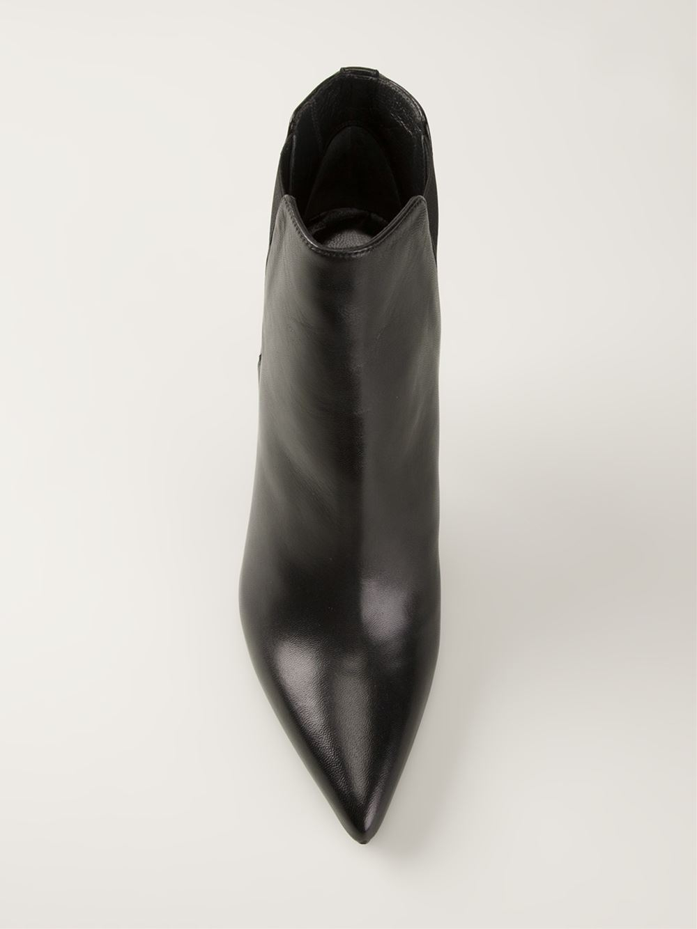 stuart weitzman pointed toe boots