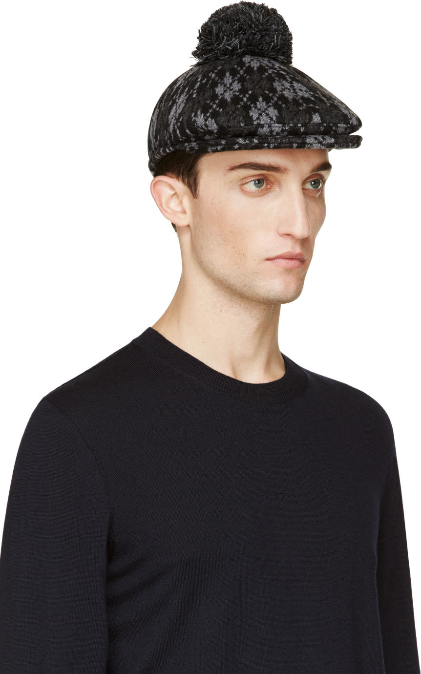 pom pom golf hat