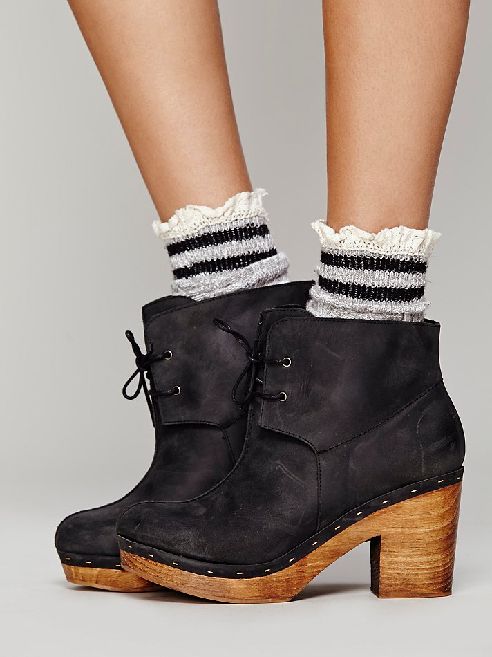 free people black clogs