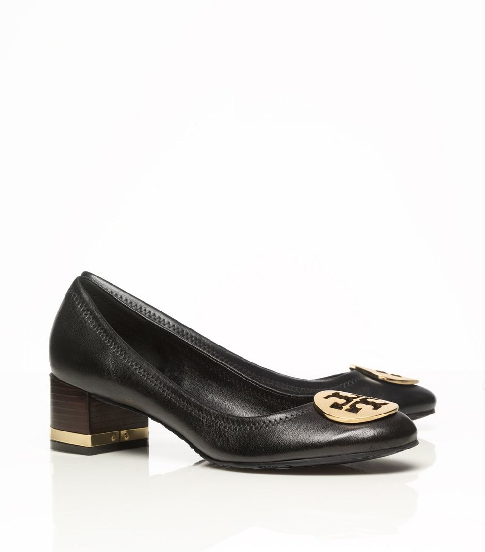 tory burch amy pump