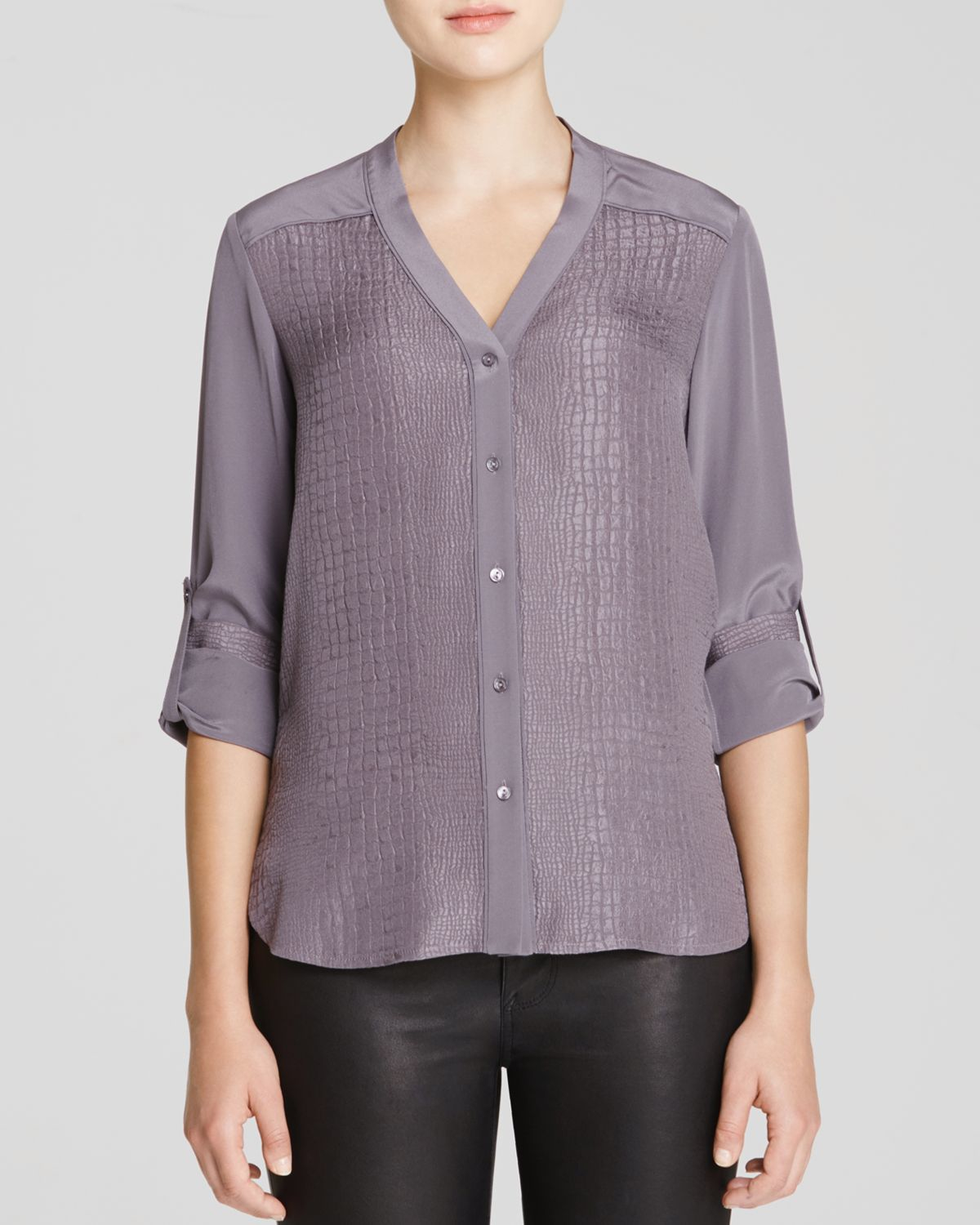 Vince Silk Croc Jacquard V Neck Top in Purple (Ceramic) | Lyst