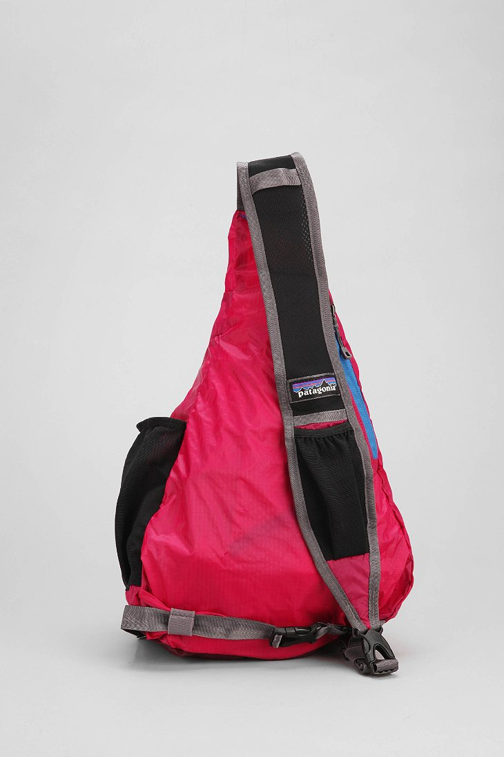 Patagonia Lightweight Travel Sling Backpack in Pink for Men - Lyst