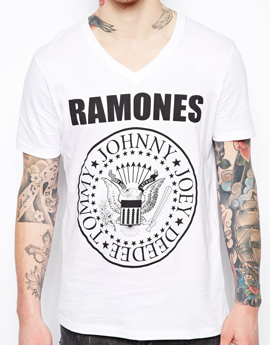 white ramones t shirt