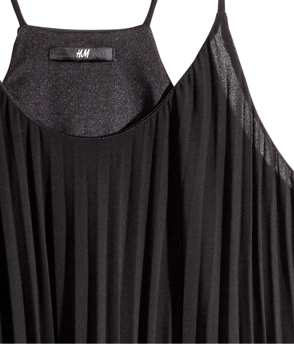 H&M Pleated Dress in Black | Lyst