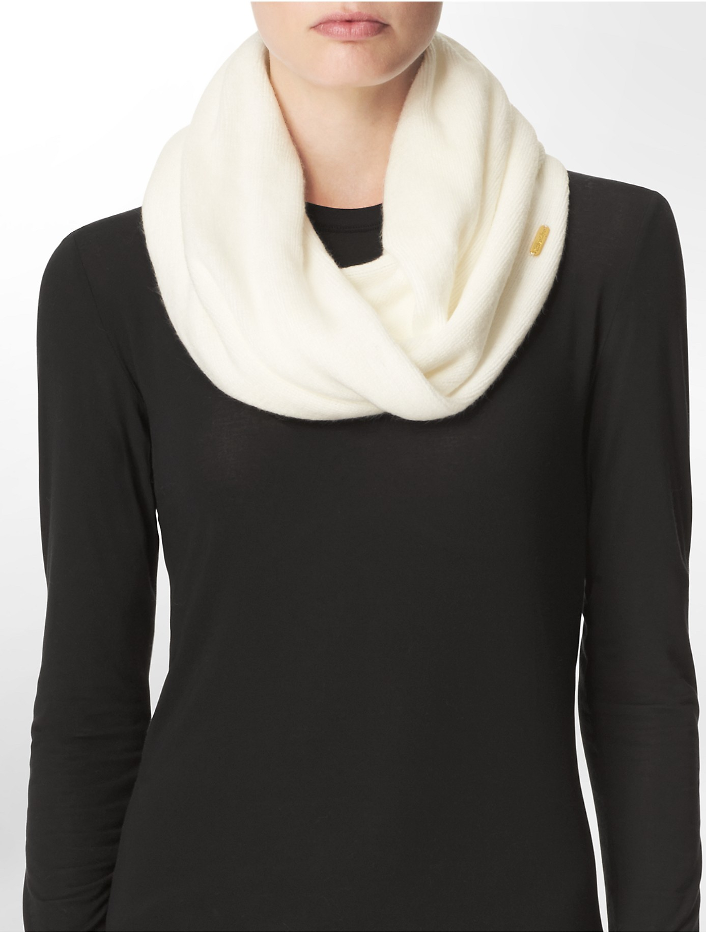 Calvin Klein Twisted Neck Warmer in Cream (White) - Lyst