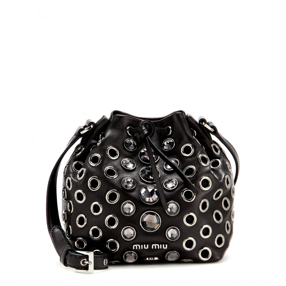 Tiny miu. Зайчик хоррор новелла алиса. Miu wander matelassé nappa leather mini hobo bag. Поймай тинипин королевство. Тини пин королевство эмоций.