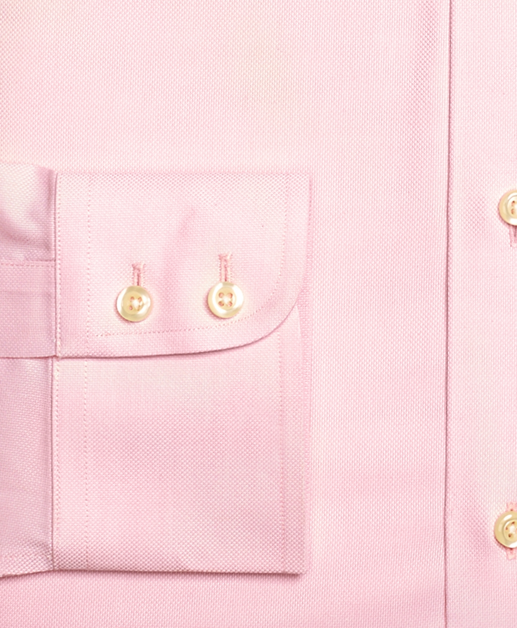 Brooks brothers wrinkle free shirts sale The Brooks Brothers men’s dress shirt sale includes long-sleeve and short-sleeve dress shirts to suit the weather or function. Choose from clearance dress shirts in a wide variety of solid colors, checks, stripes, plaids and patterned options. You can also refine your search by selecting your preferred shirt construction and design features.