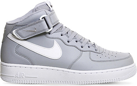 Air Force 1 High Top Shoes. Nike IN