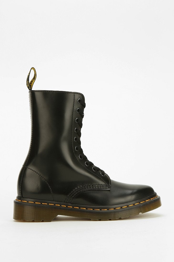 Pointed doc sales martens