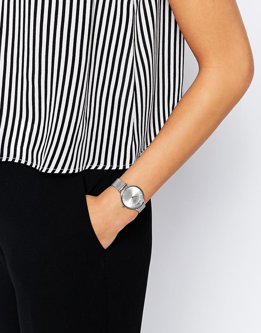 rose gold metal strap apple watch