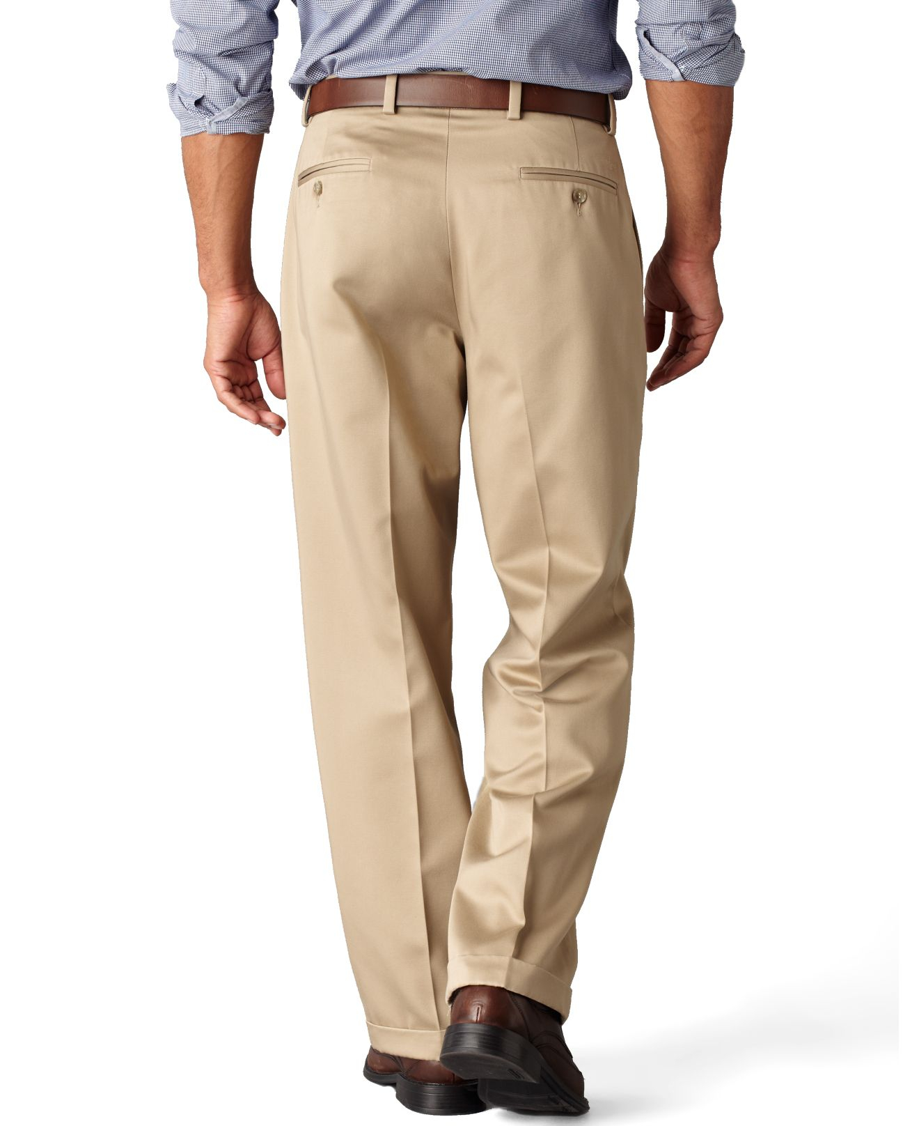 Dockers D4 Relaxed Fit Never Iron Essential Khaki Pleated Pants  Discontinued in Natural for Men | Lyst