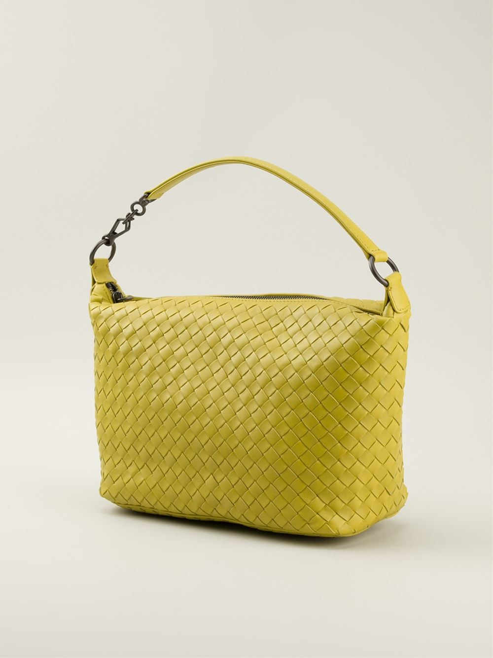 bottega veneta intrecciato medium