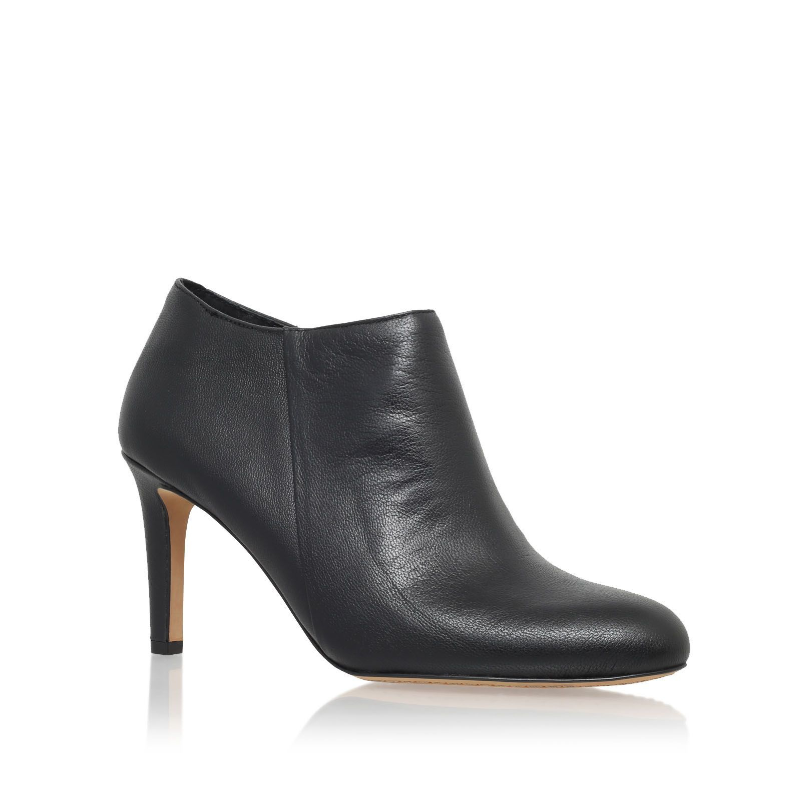 vince camuto black high heels