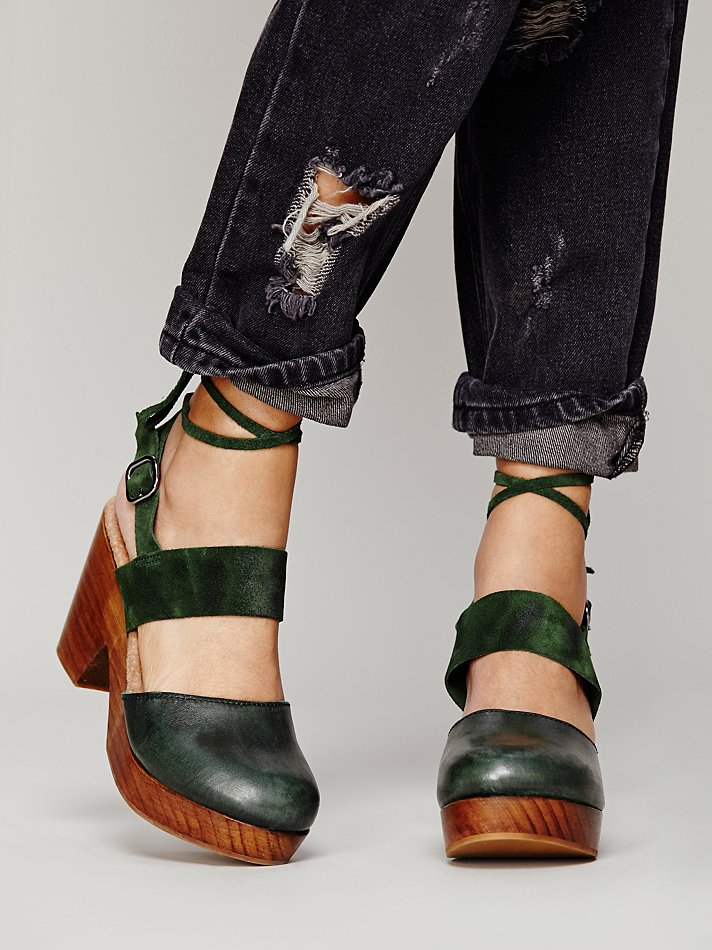 Free People Belmont Leather Clog in Emerald (Green) - Lyst