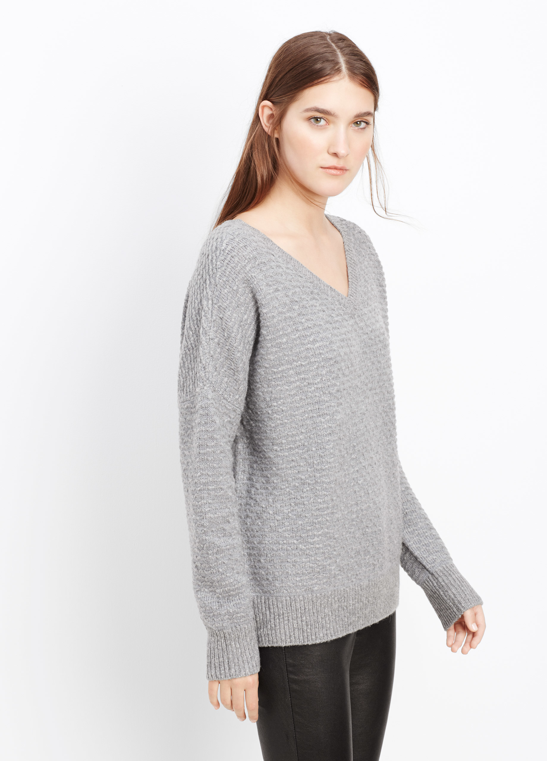 Vince Wool Blend Textured V-neck Sweater in Gray | Lyst