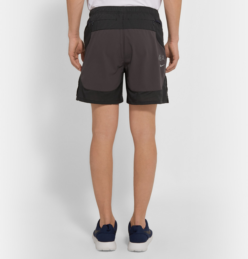 gyakusou running shorts