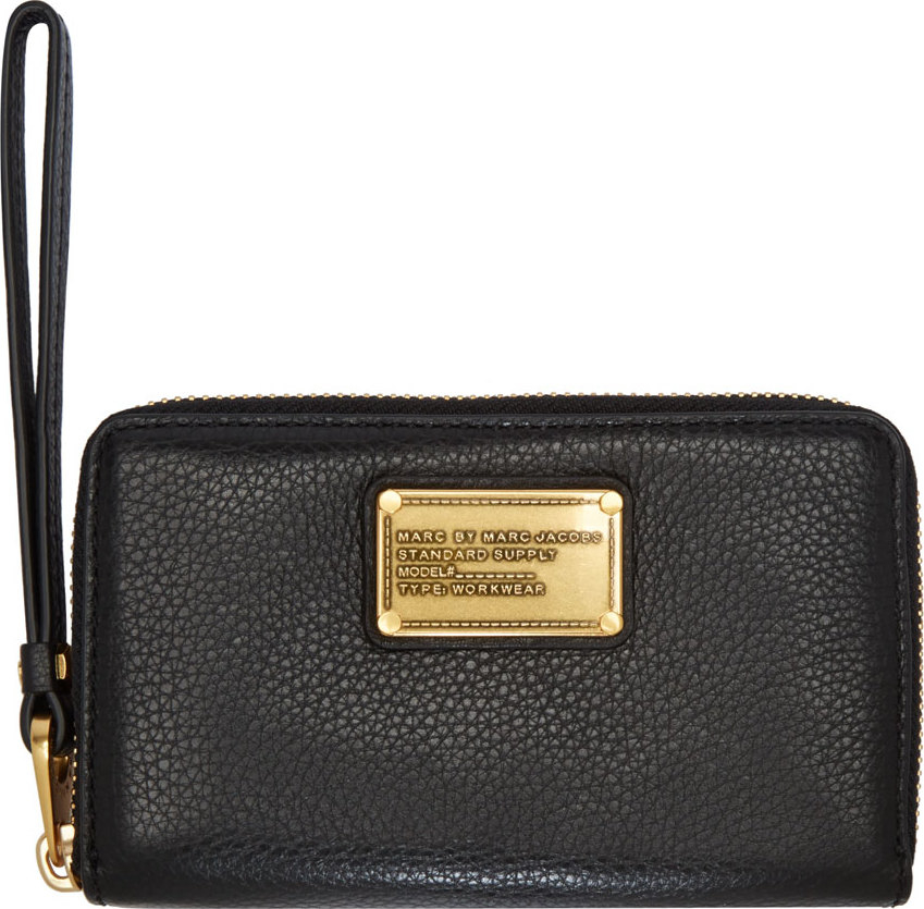 Marc By Marc Jacobs Black Leather Classic Q Wingman Wristlet Wallet | Lyst