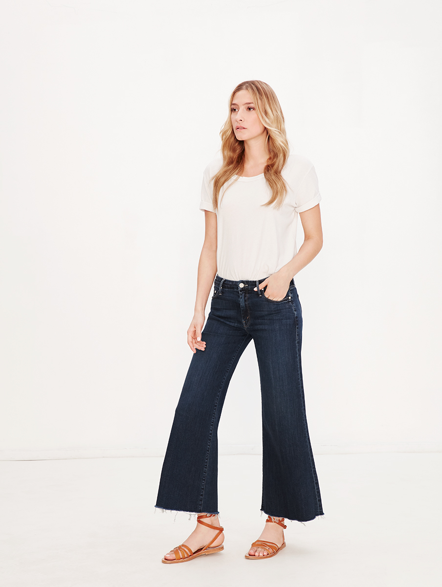 Mother Denim The Roller Ankle Fray in 
