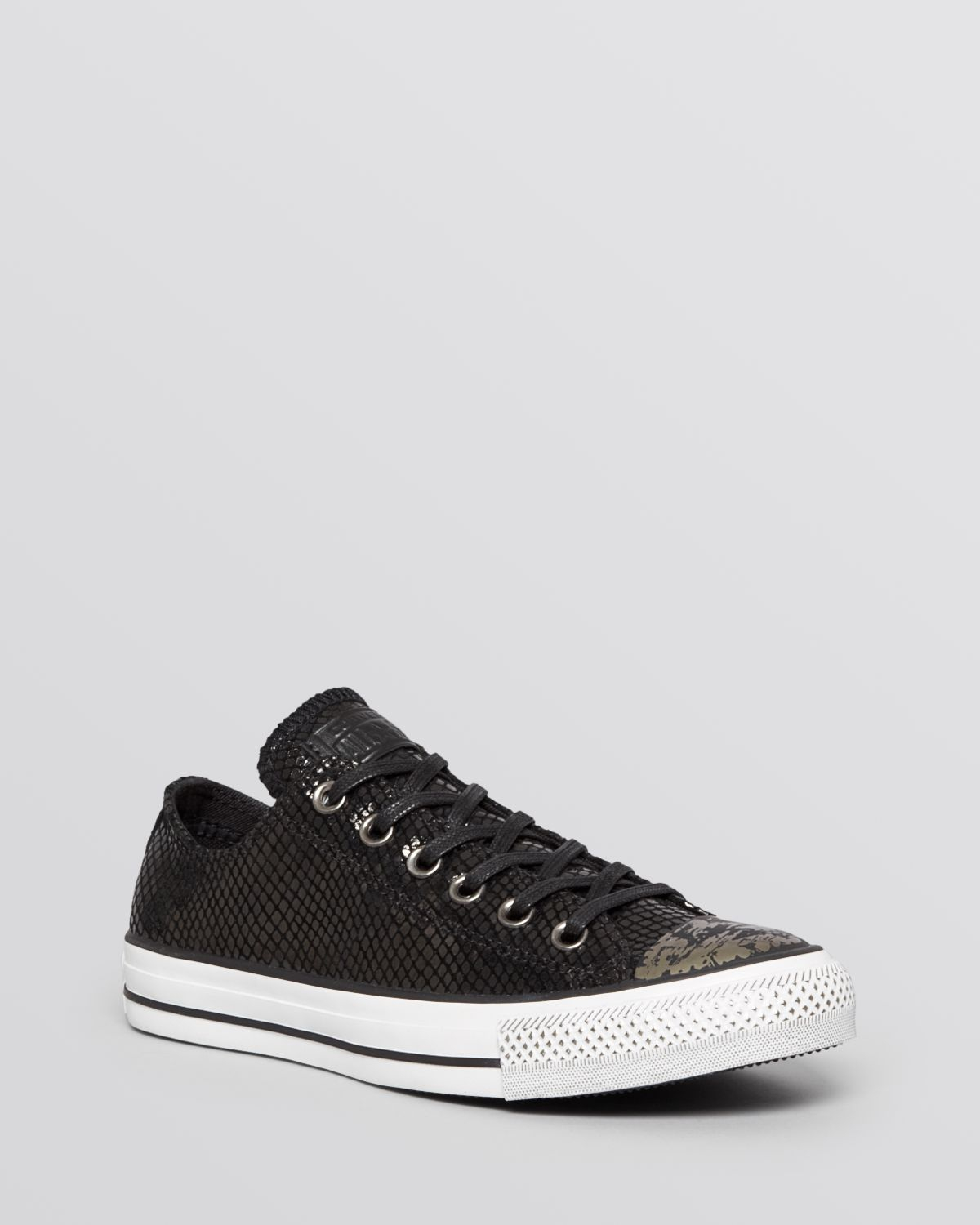 Converse Flat Lace Up Sneakers - Low Top Metallic in Black - Lyst