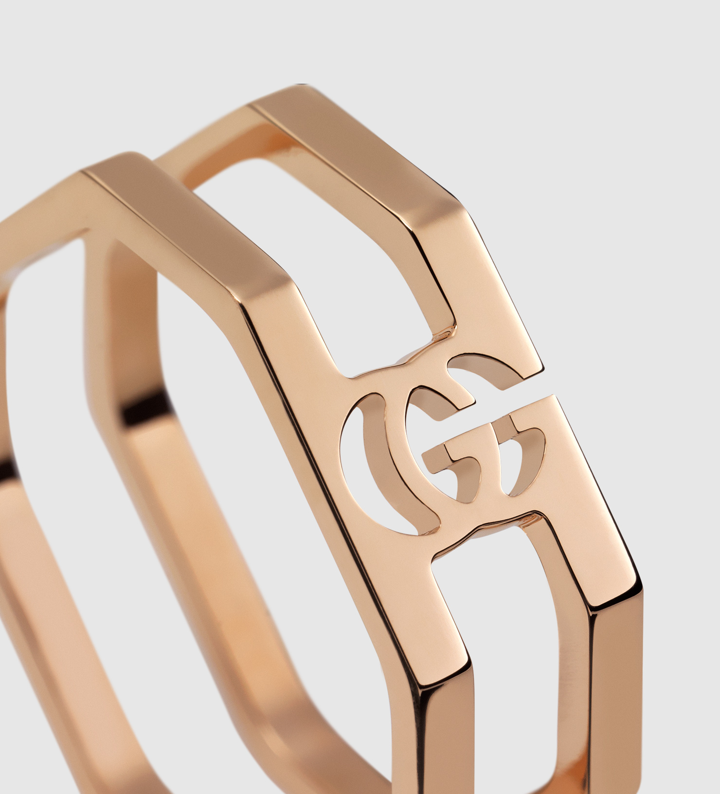 gold gucci ring with red and green