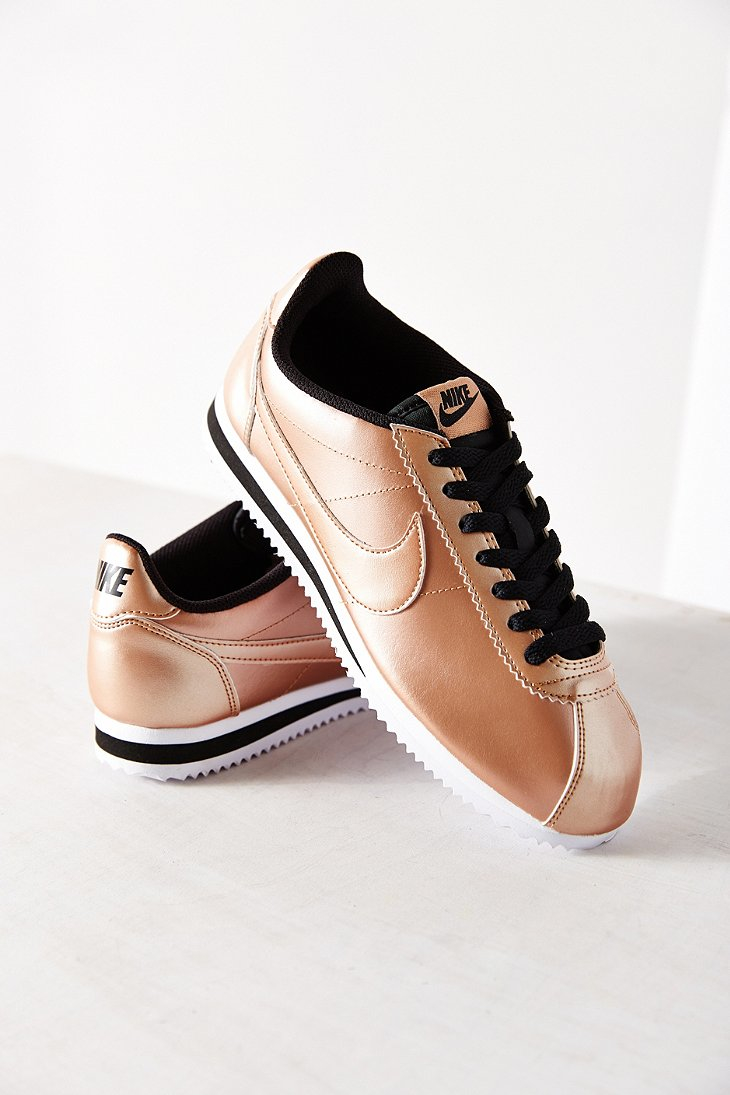 Nike Women's Classic Cortez Leather Sneaker in Copper (Metallic) - Lyst