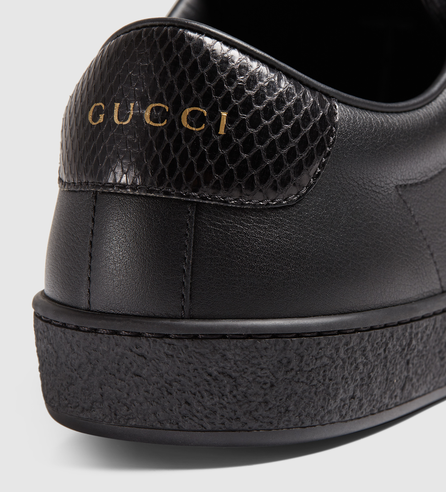gucci black low top sneakers