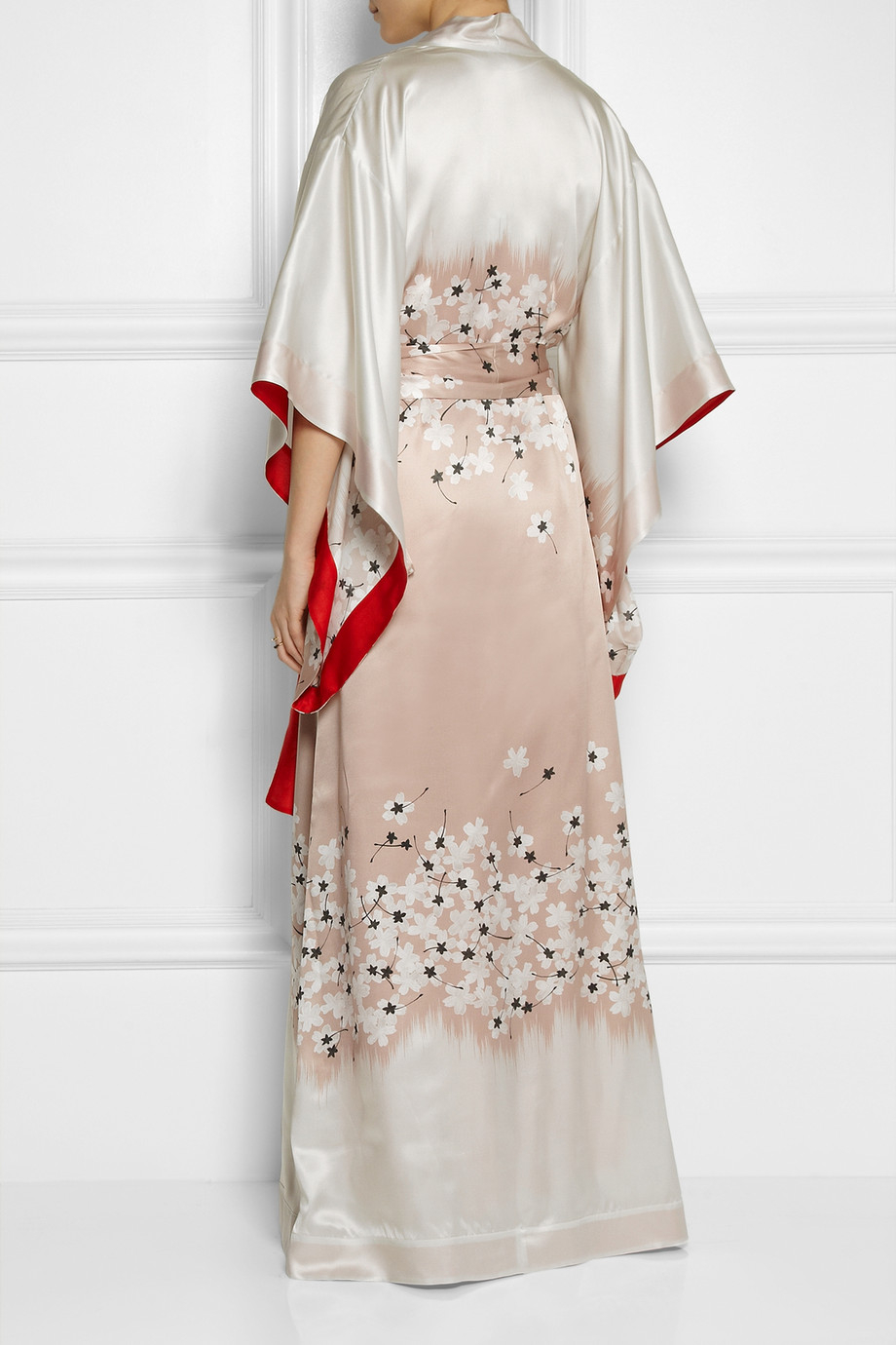 Carine gilson Sakura Floralprint Silksatin Kimono Robe in Natural Lyst