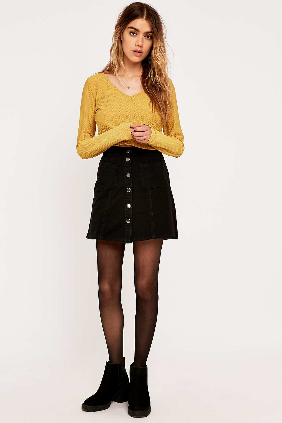 urban outfitters yellow crop top