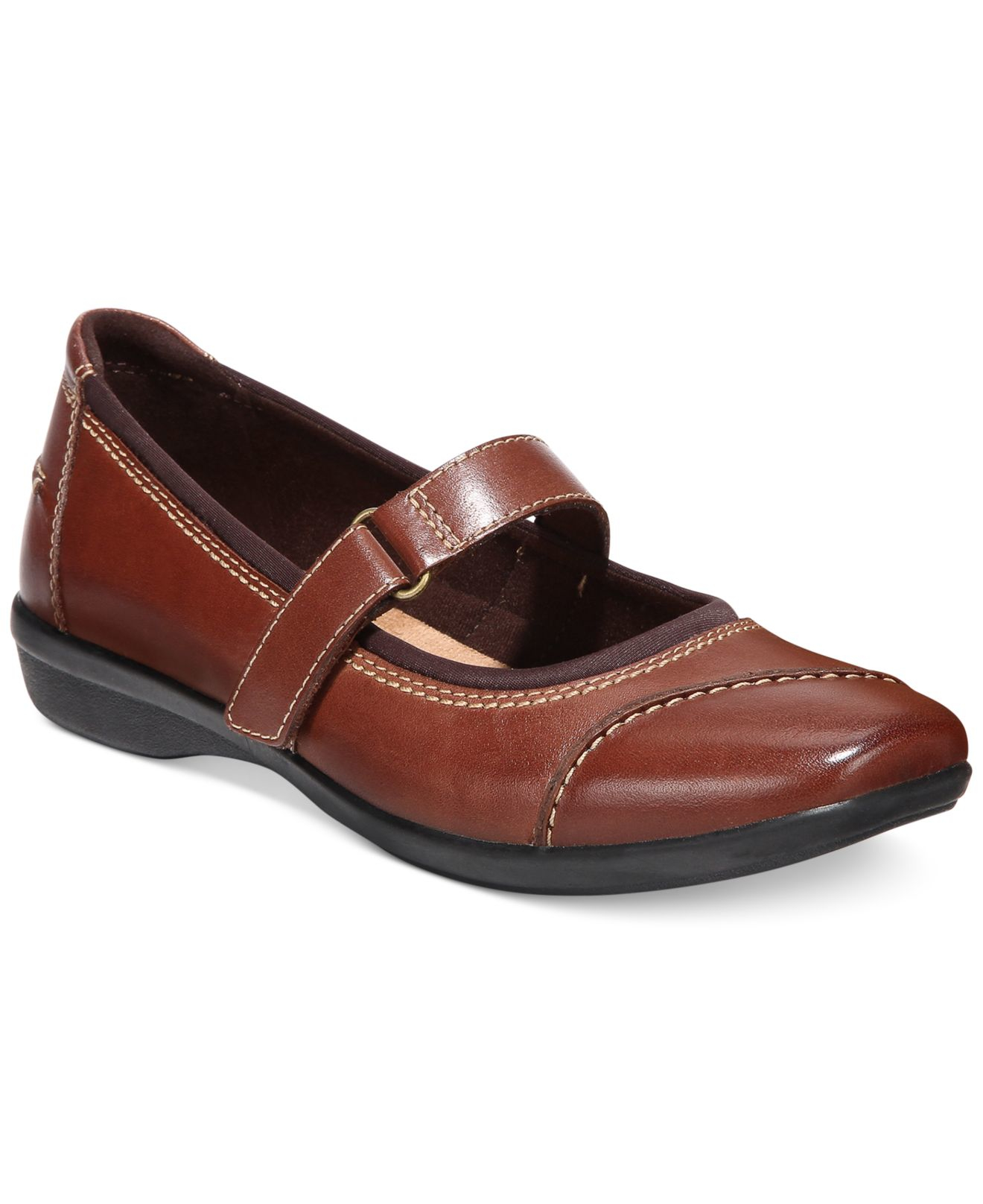 Clarks Collection Womens Haydn Garnet Flats In Brown Lyst