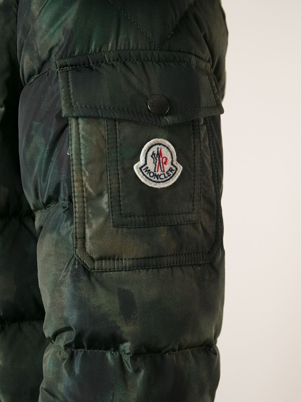 Moncler Byron Camouflage Padded Jacket in Green for Men | Lyst