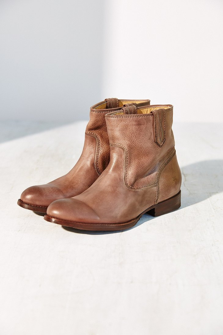 Frye Jamie Stitch Short Ankle Boot in Brown Lyst