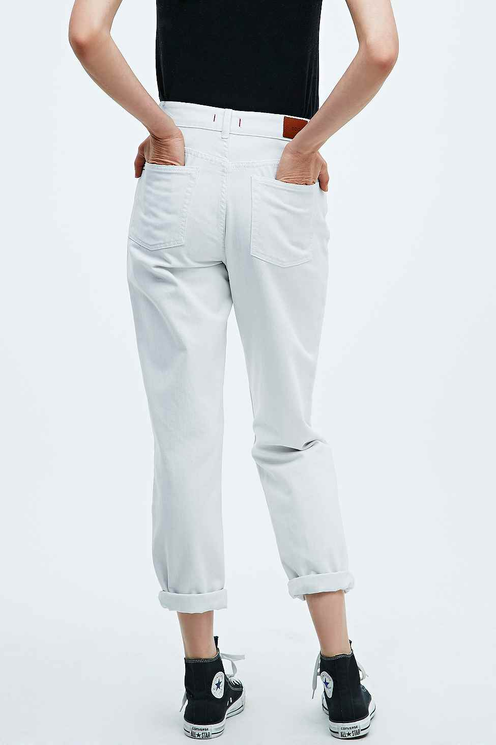 white mom jeans