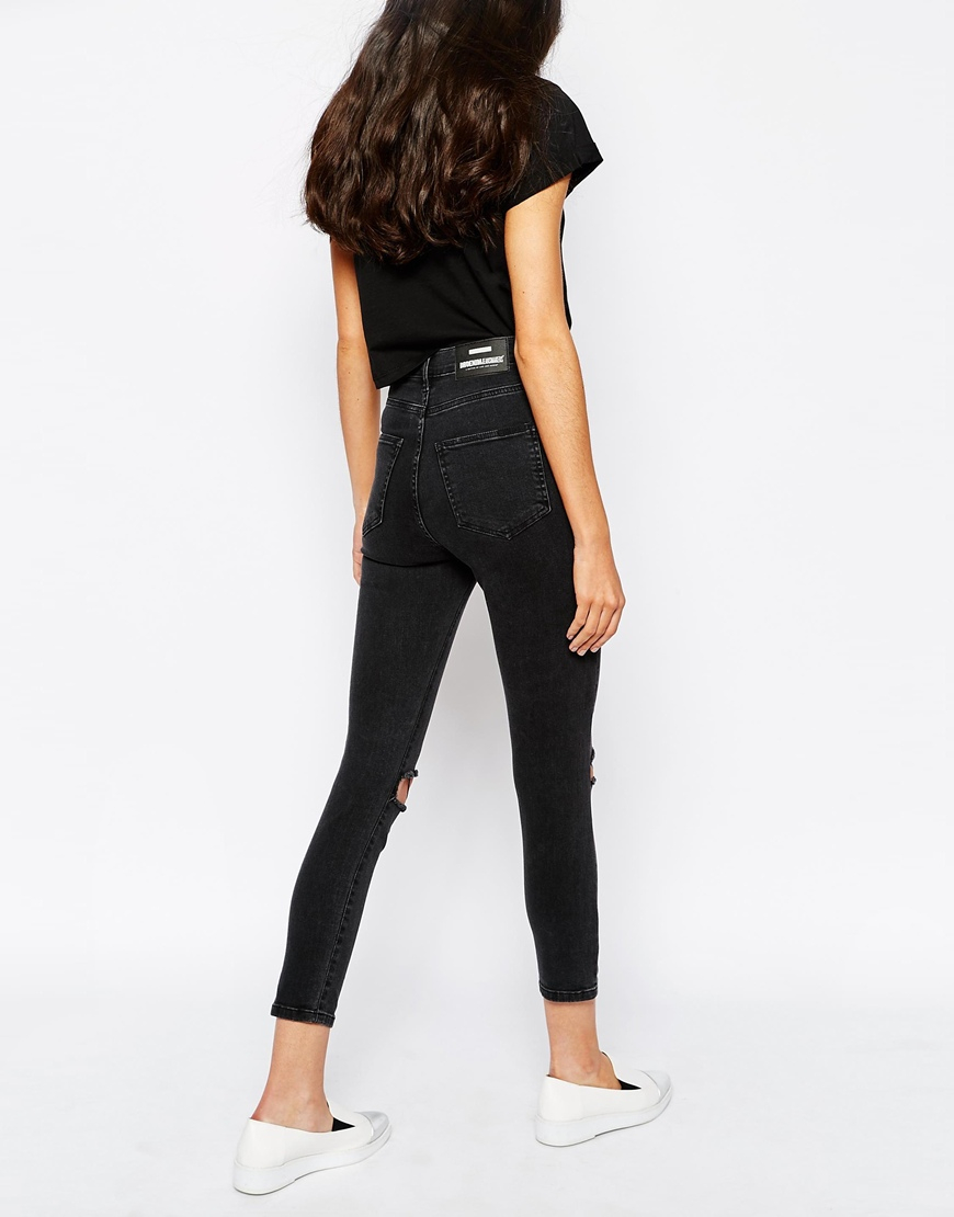 black high waisted cropped jeans