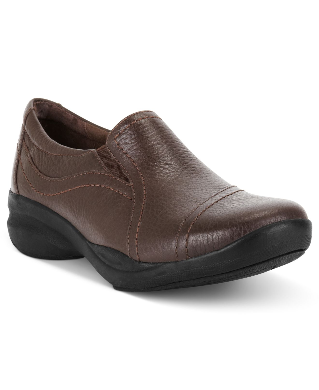 clarks in motion ladies shoes