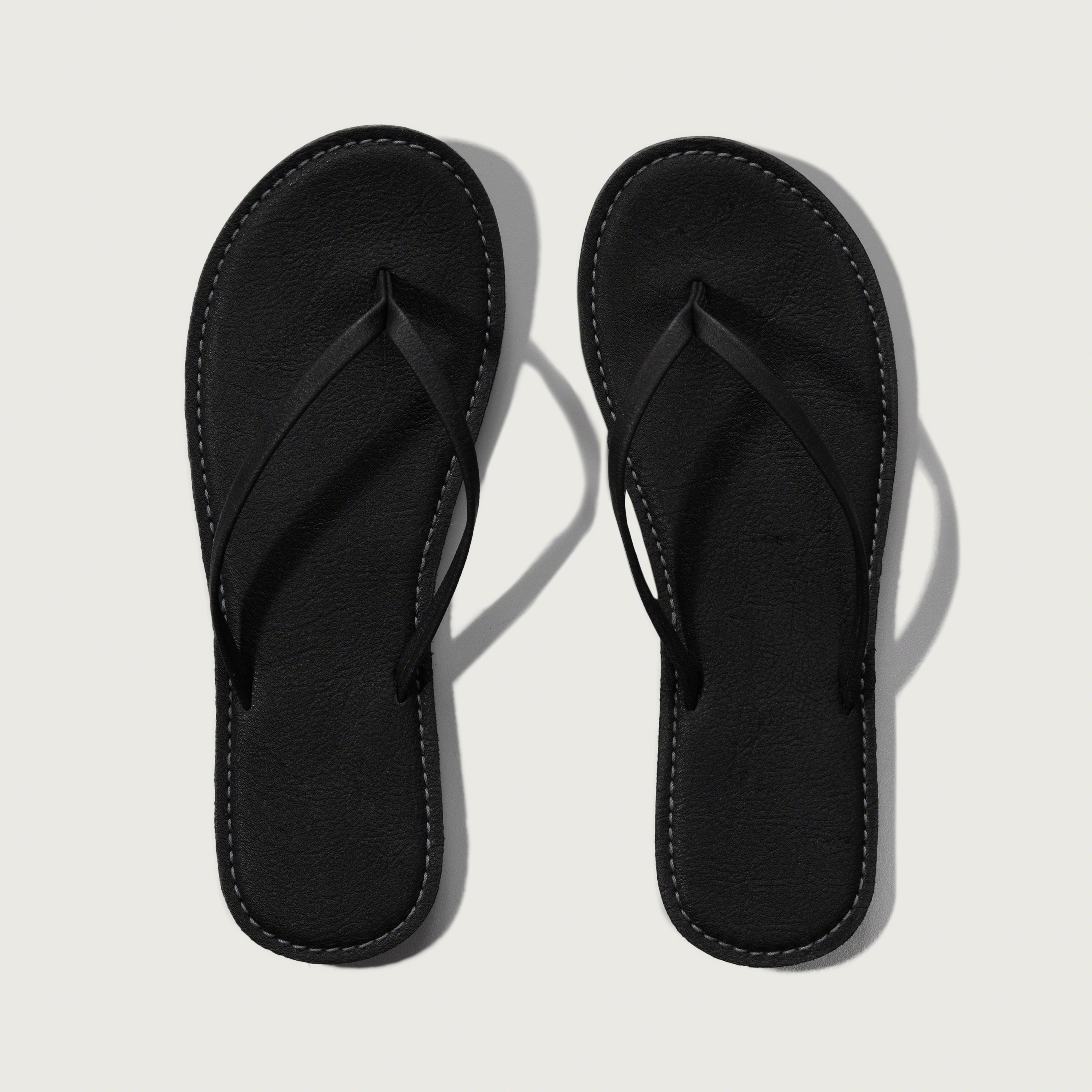 Items in search results Shop Black Leather Flip Flops. Discover the latest trends at New Look.
