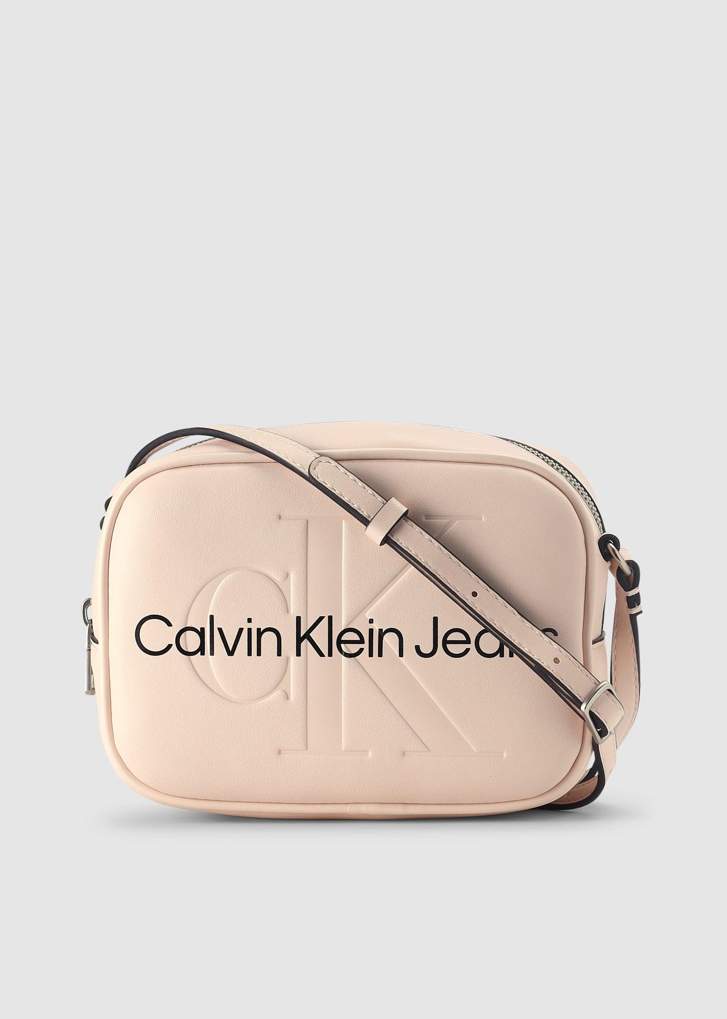 Calvin Klein S Sculpted Camera Bag With Contrast Logo in Natural | Lyst