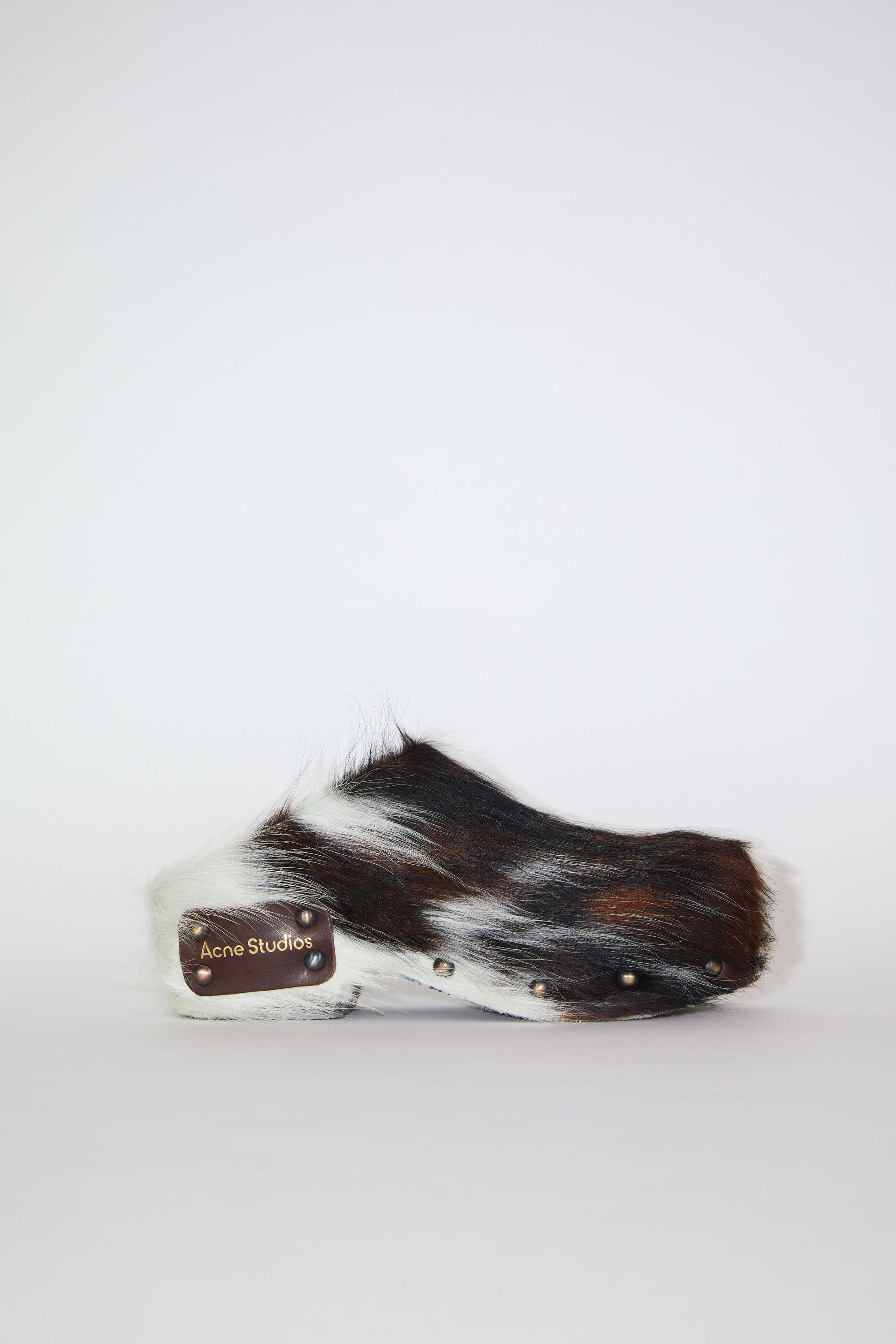 Acne Studios Studded Fur Mules in Brown | Lyst