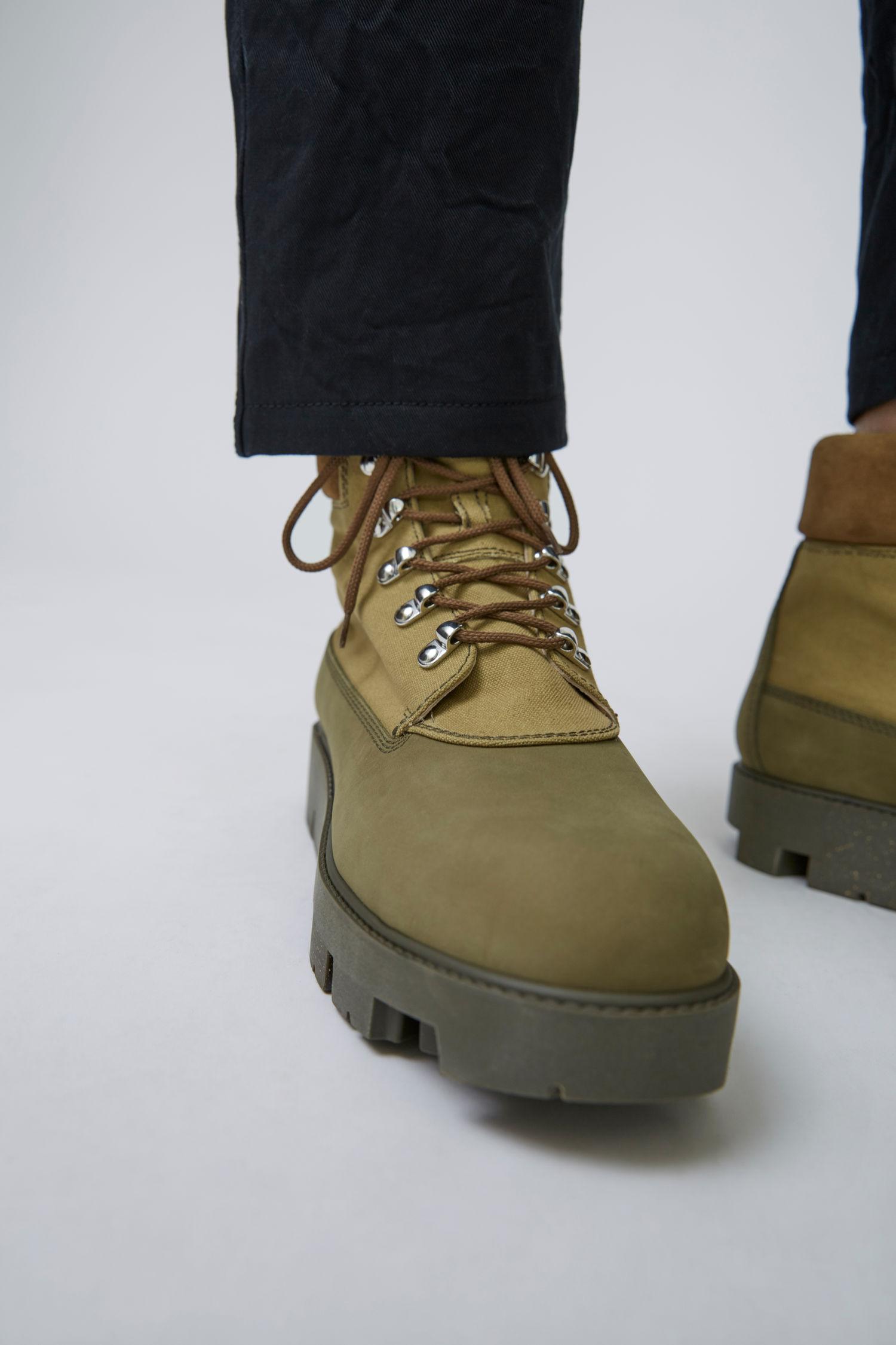 acne snow boots