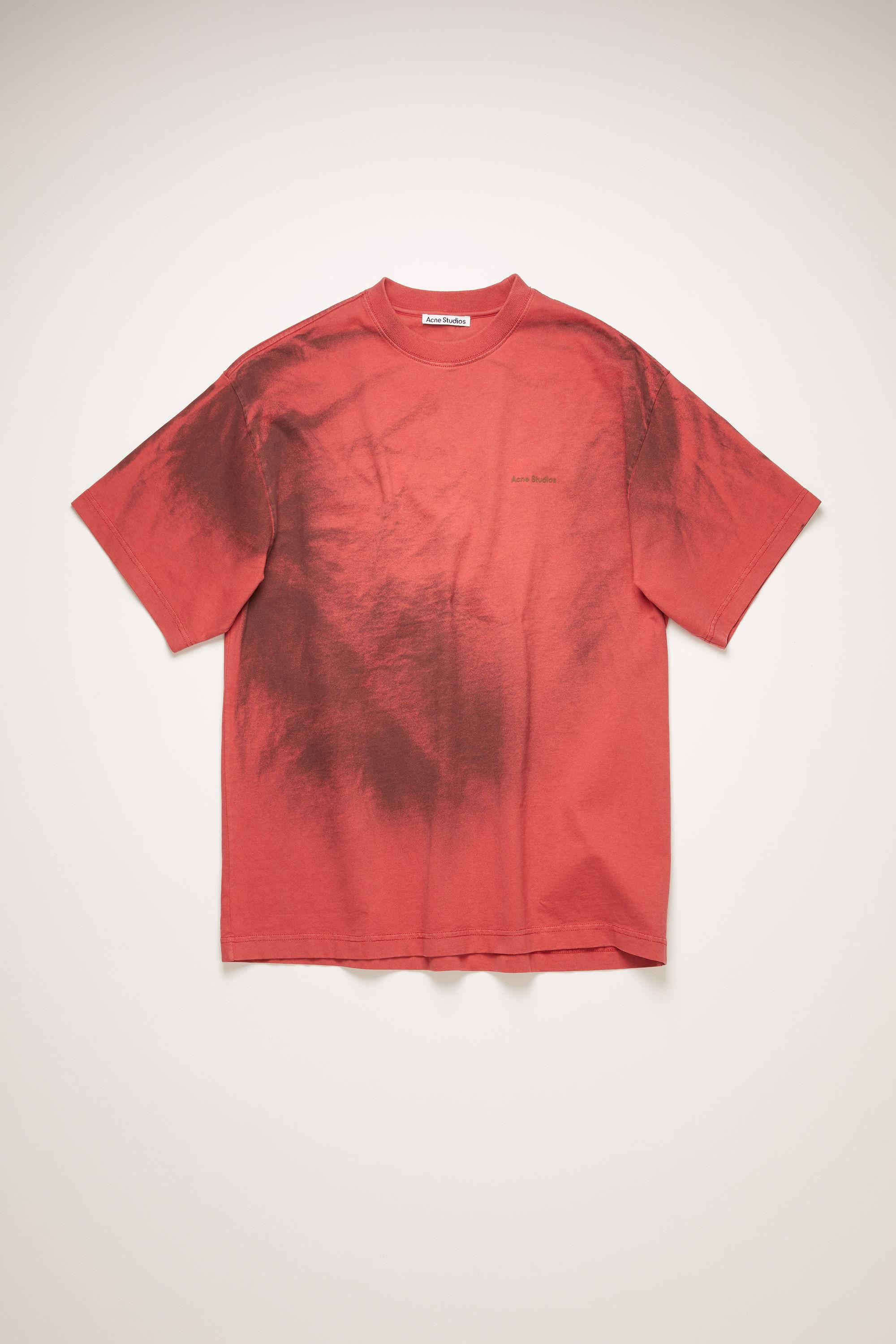 Acne Studios Spray-paint T-shirt red Rubber - Lyst