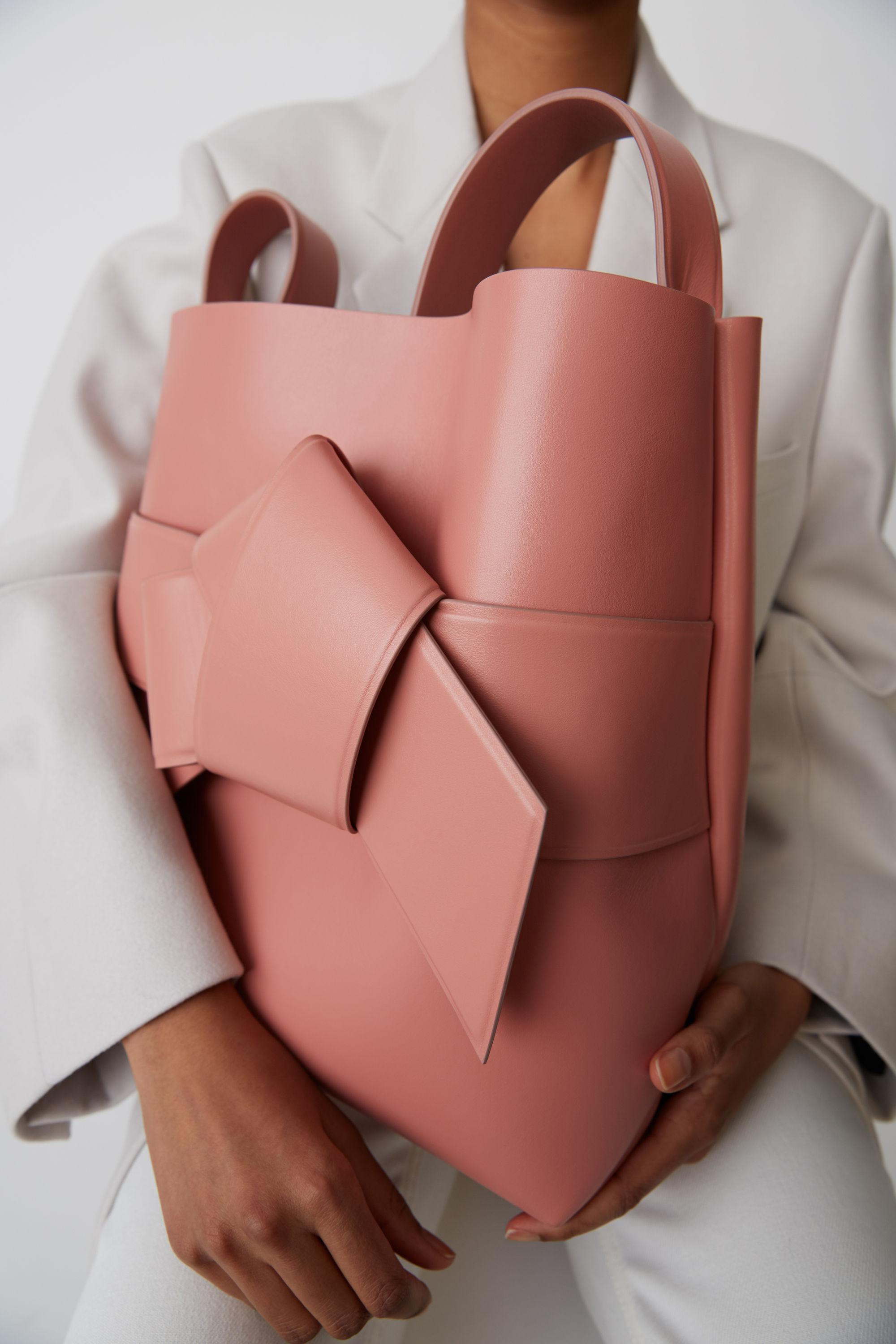 acne studios musubi shopper