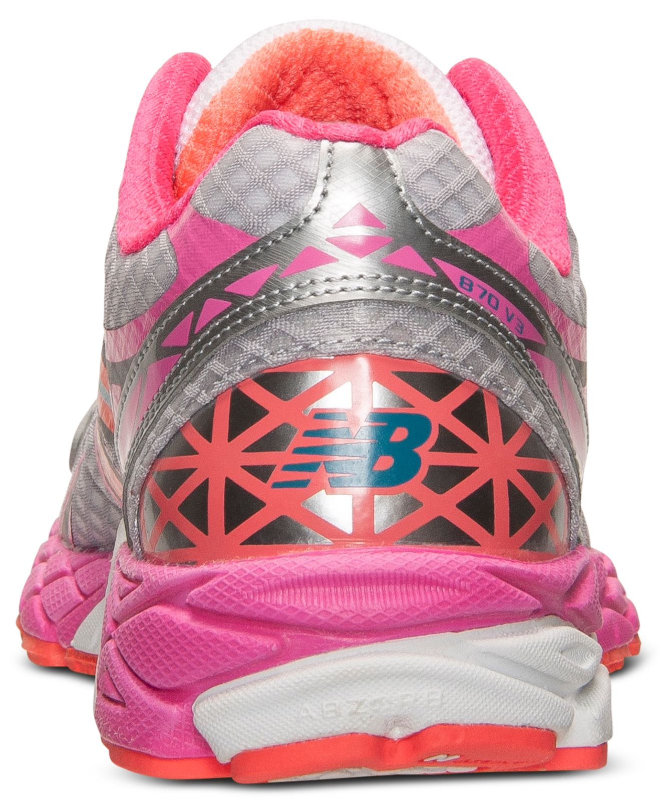 new balance women's 870v3 running shoe
