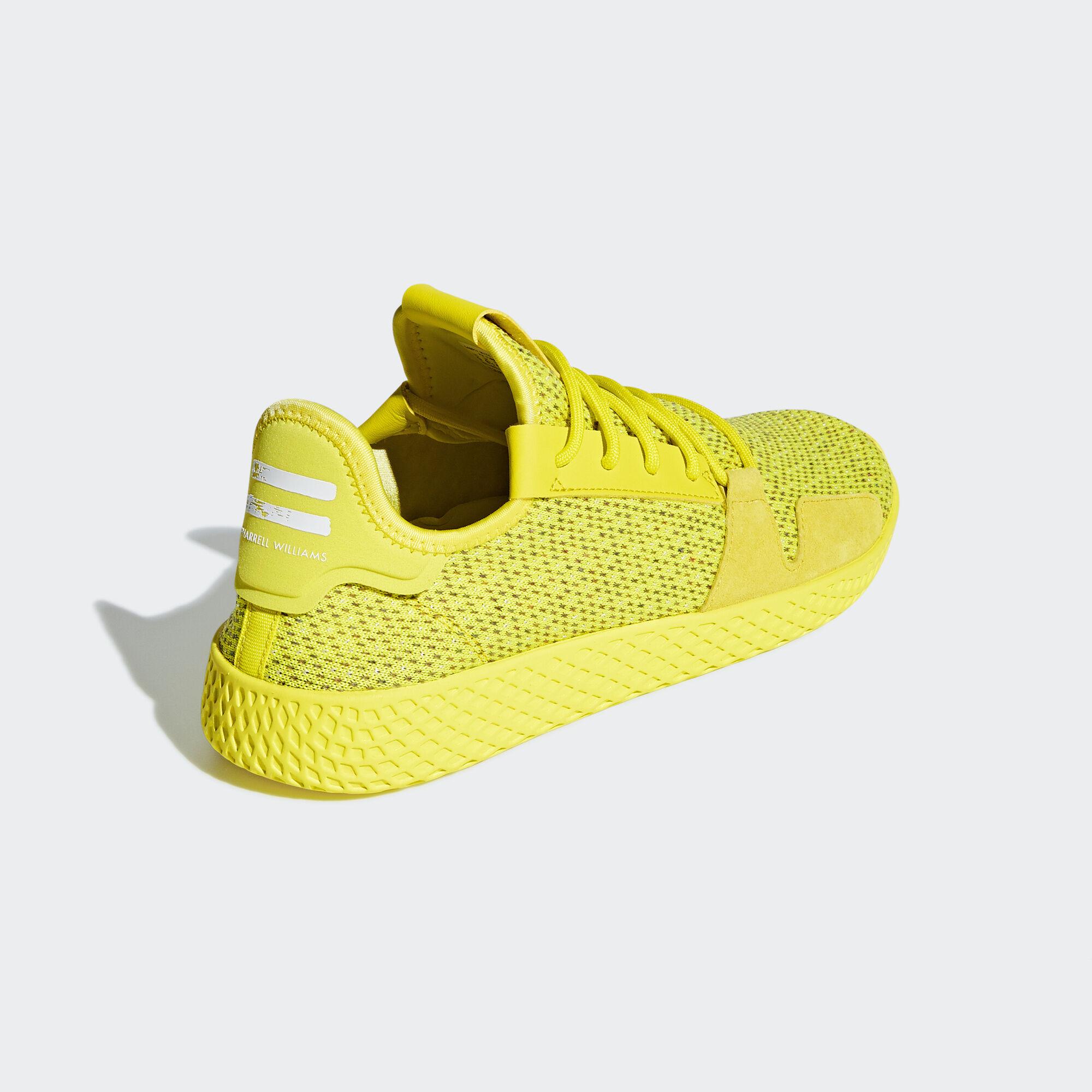 Zapatilla Pharrell Williams Tennis Hu V2 adidas de color Amarillo | Lyst