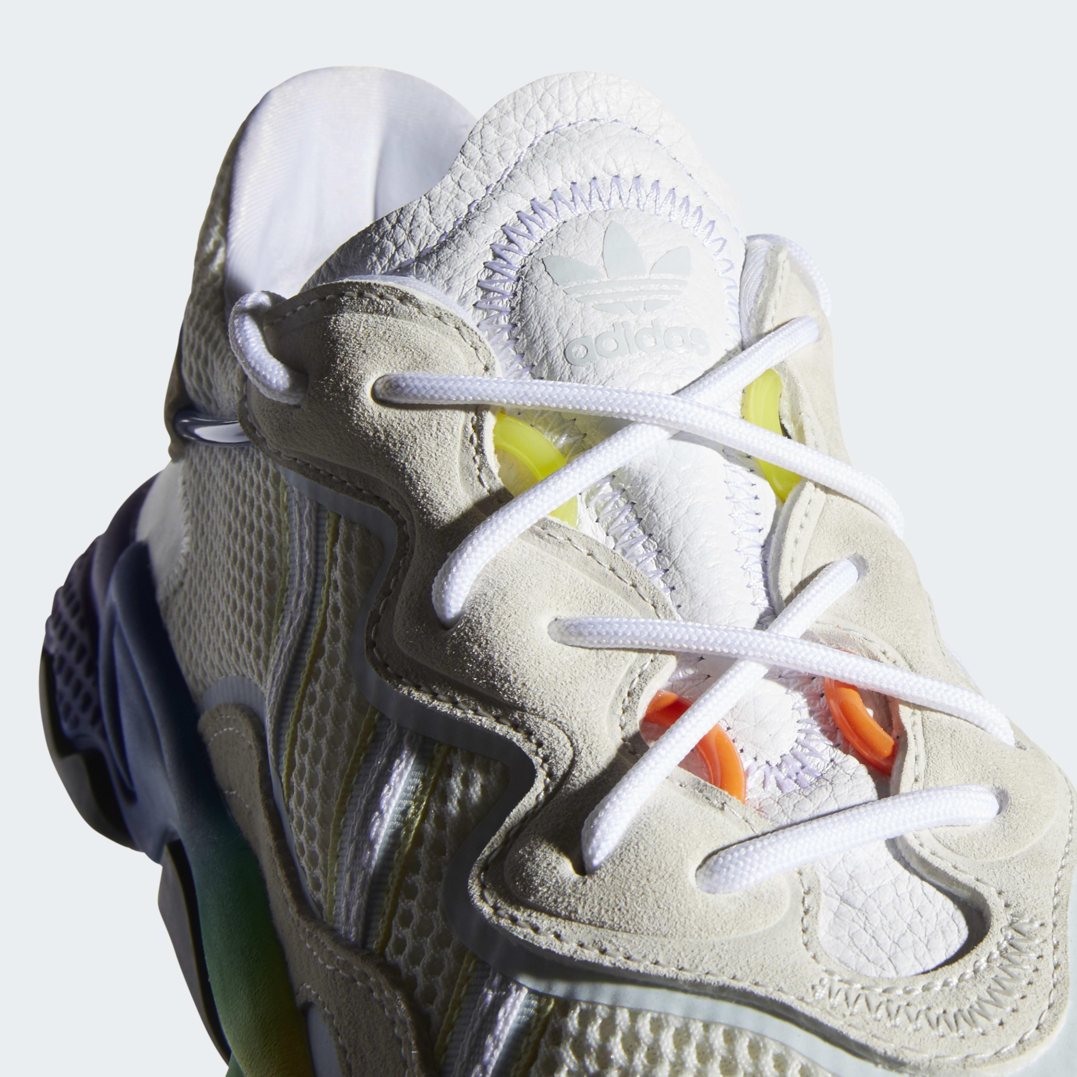 chaussure ozweego pride