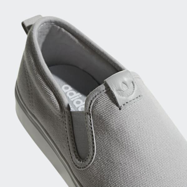 adidas originals nizza slip on