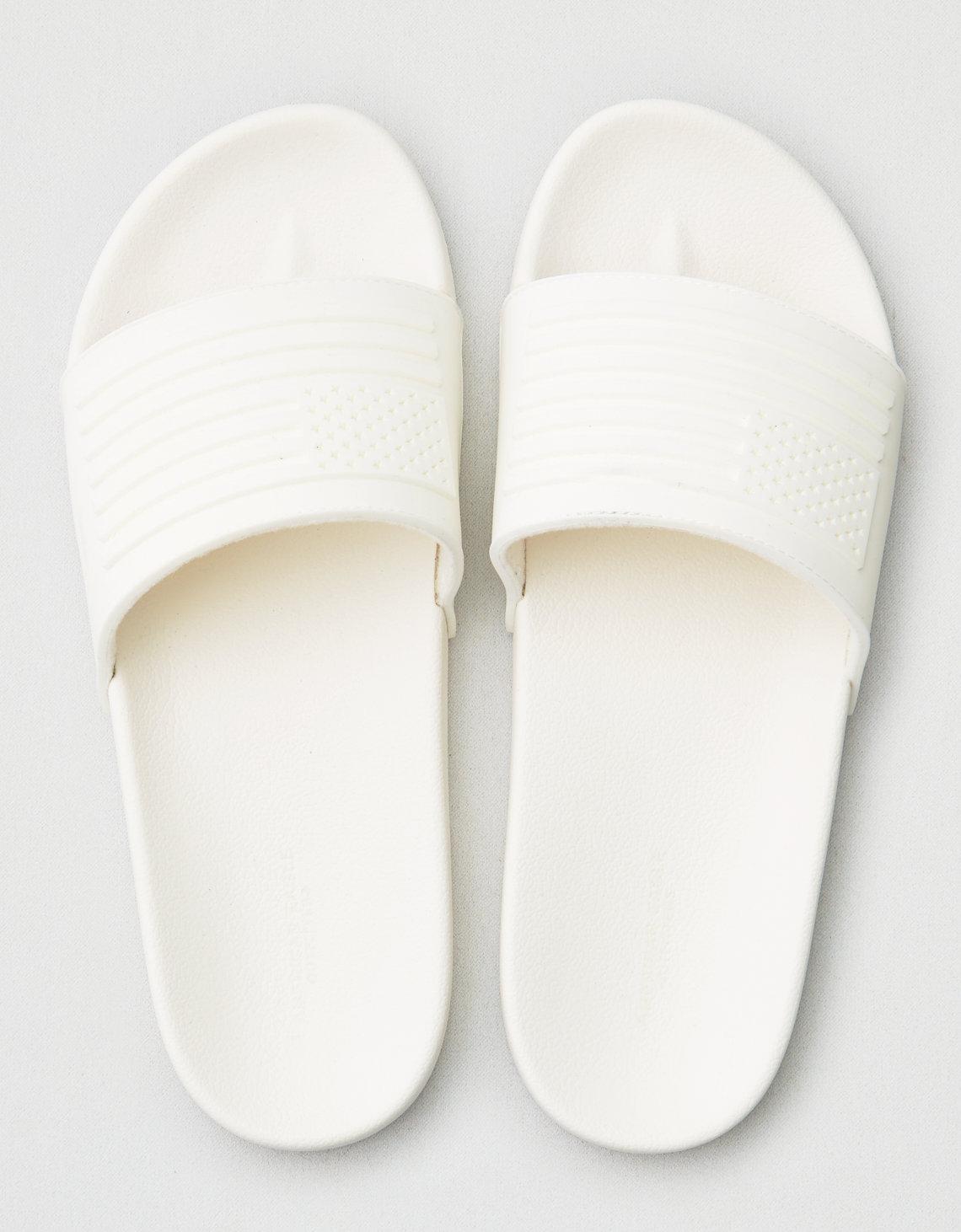 american eagle white flip flops