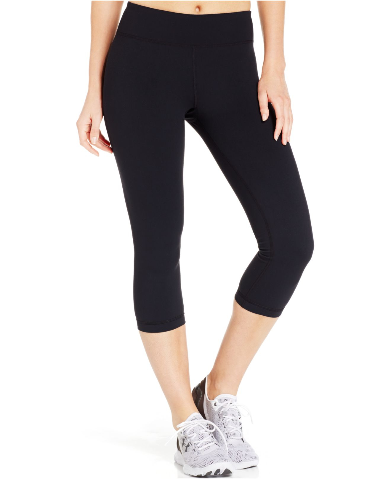 Under armour Studio Capri Leggings in Black | Lyst